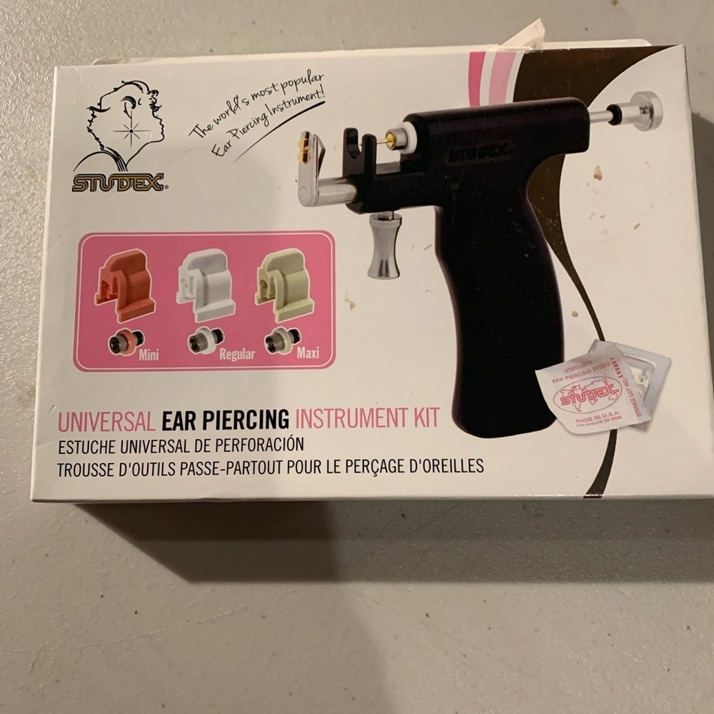 Studex Universal Ear Piercing Instrument Kit - Picture 1 of 1